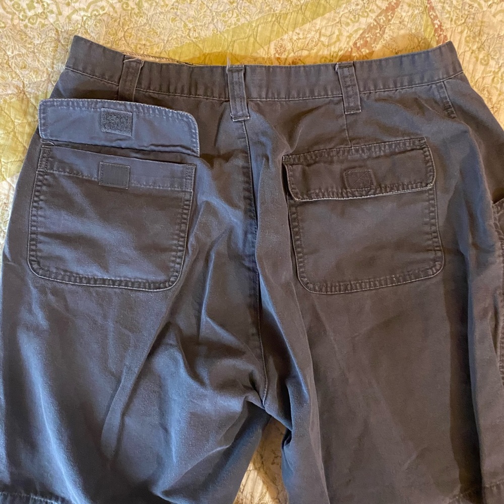 Cargo shorts - Picture 2 of 6